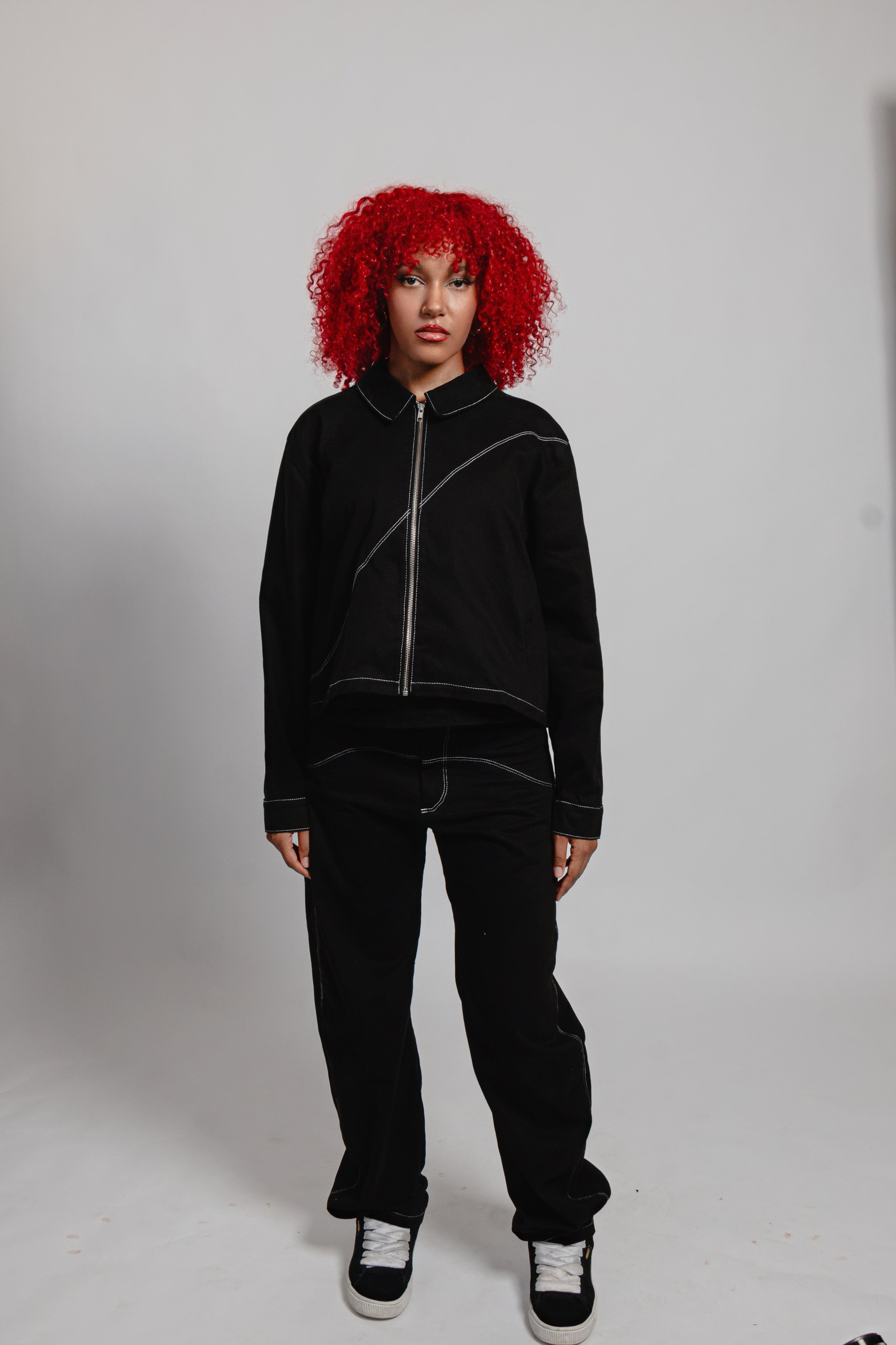 VESTE COURTE SURPIQURES