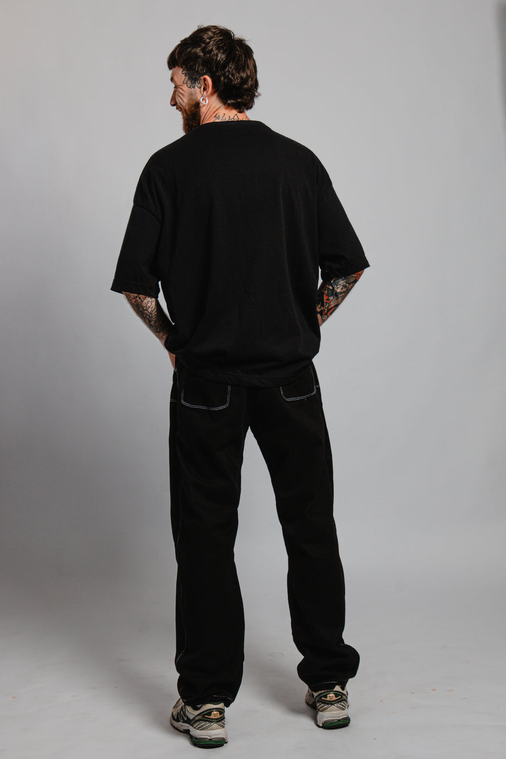 T-SHIRT NOIR LOGO BLANC