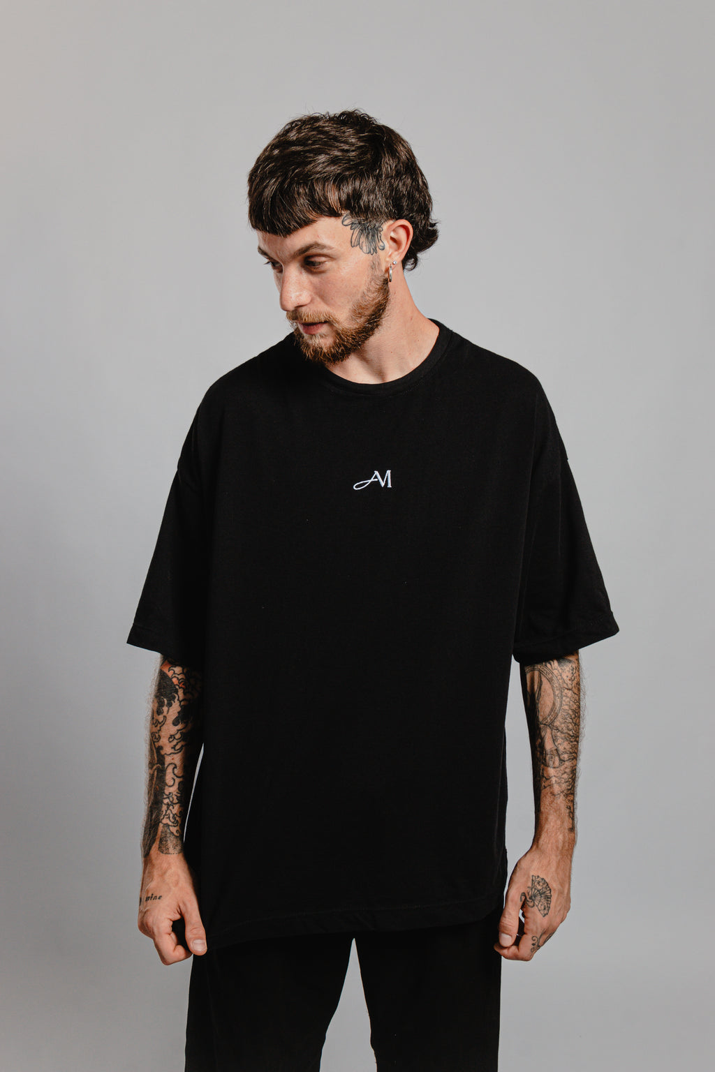 T-SHIRT NOIR LOGO BLANC