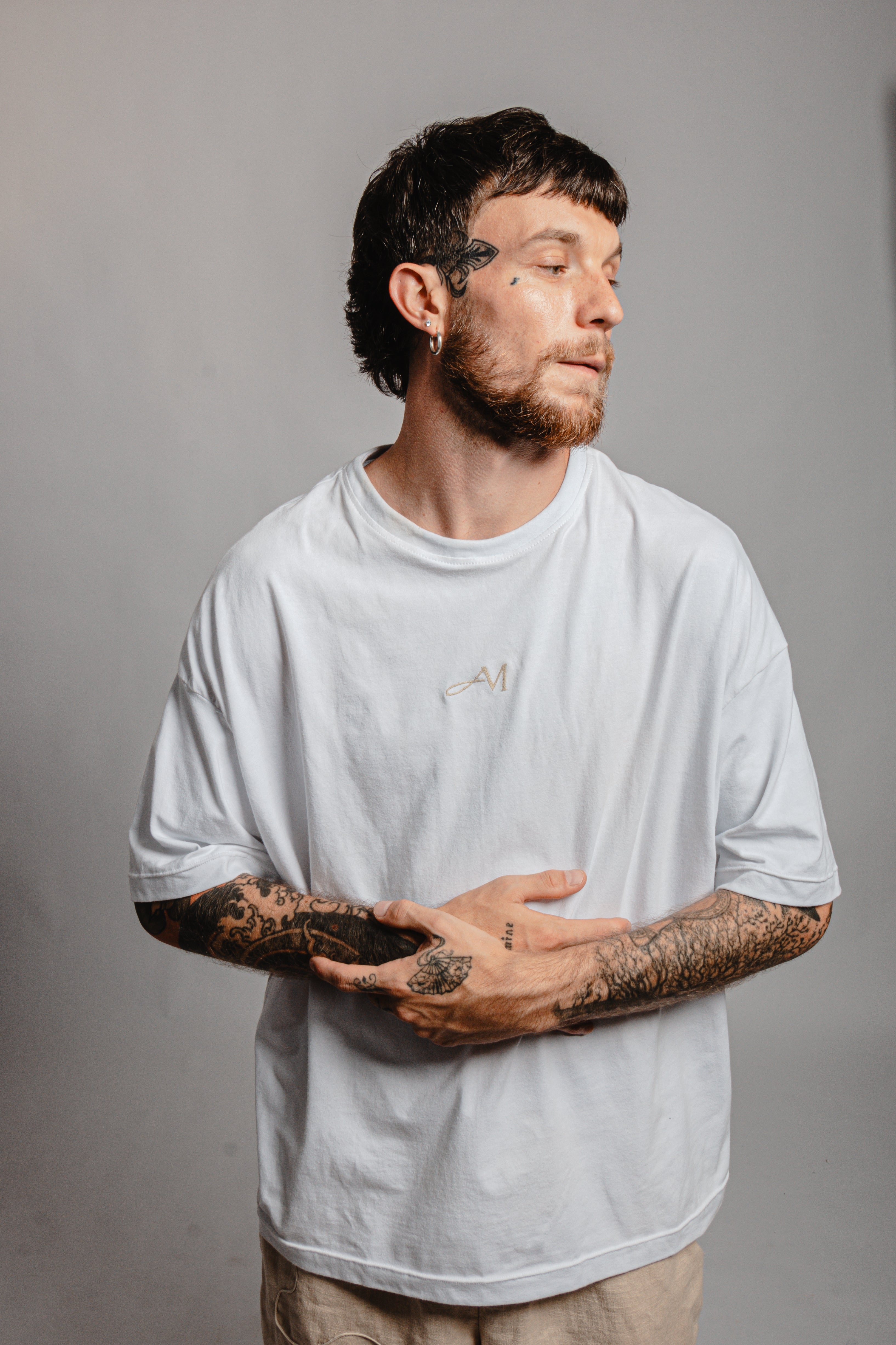 T-SHIRT BLANC LOGO BEIGE