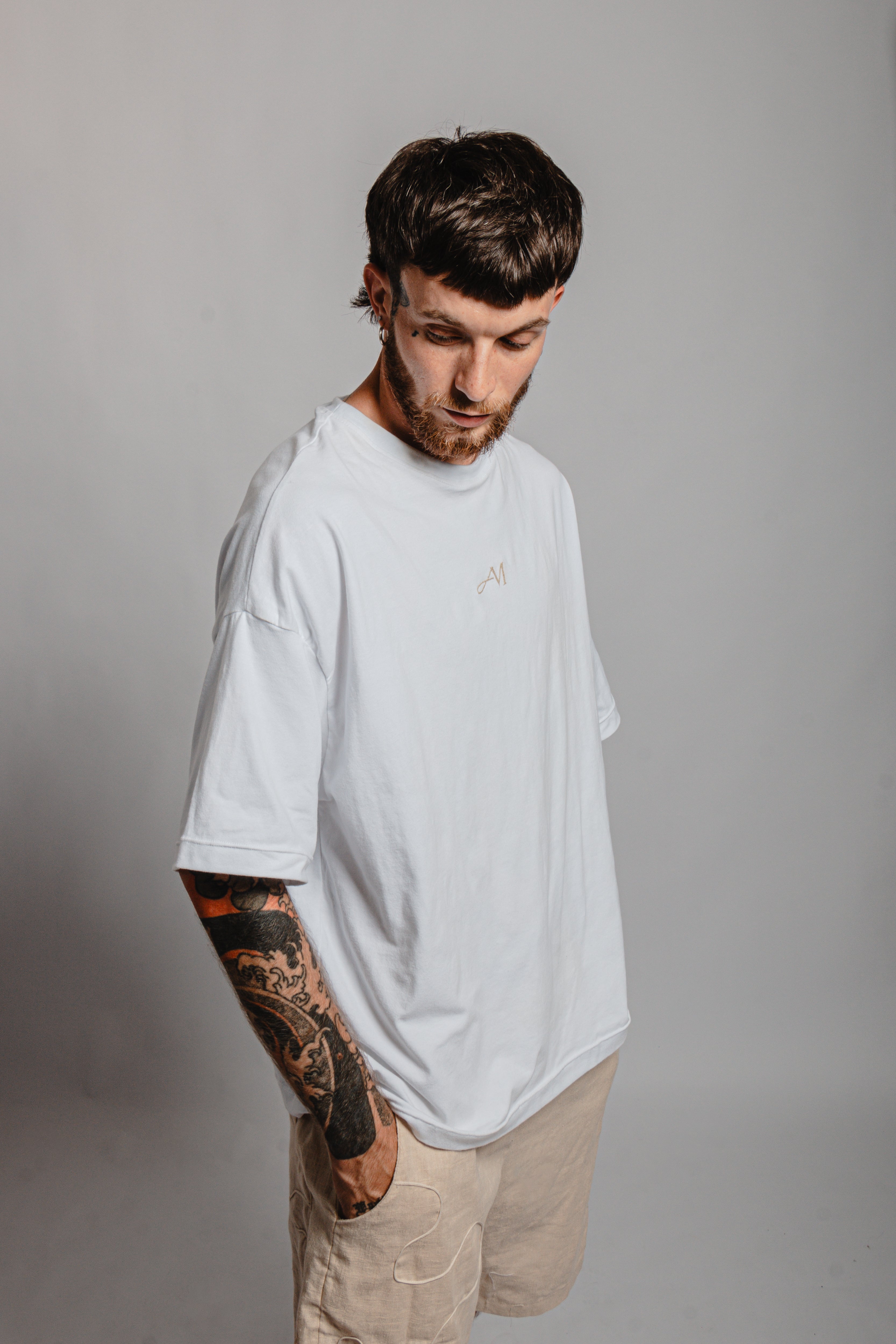 T-SHIRT BLANC LOGO BEIGE