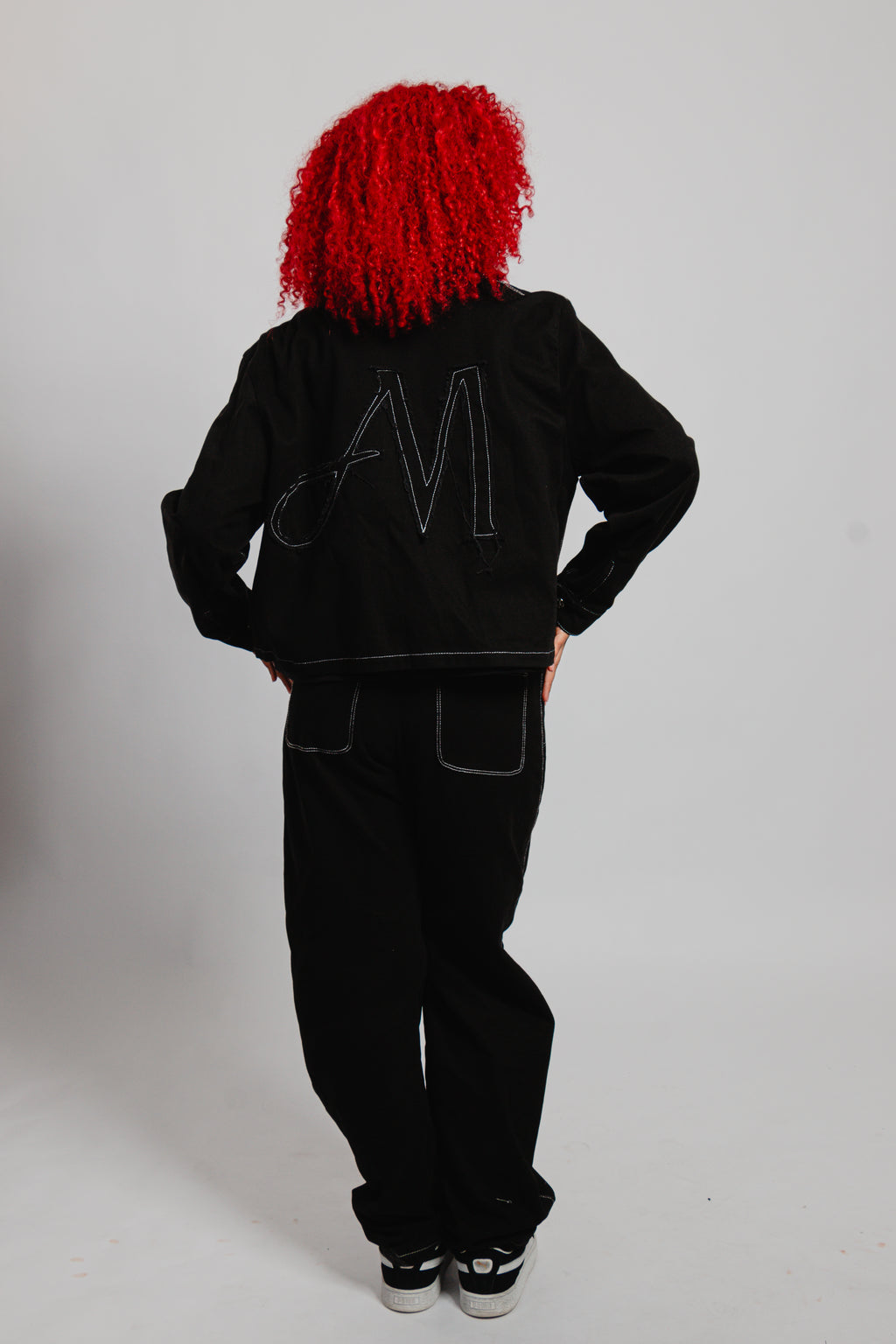 VESTE COURTE SURPIQURES