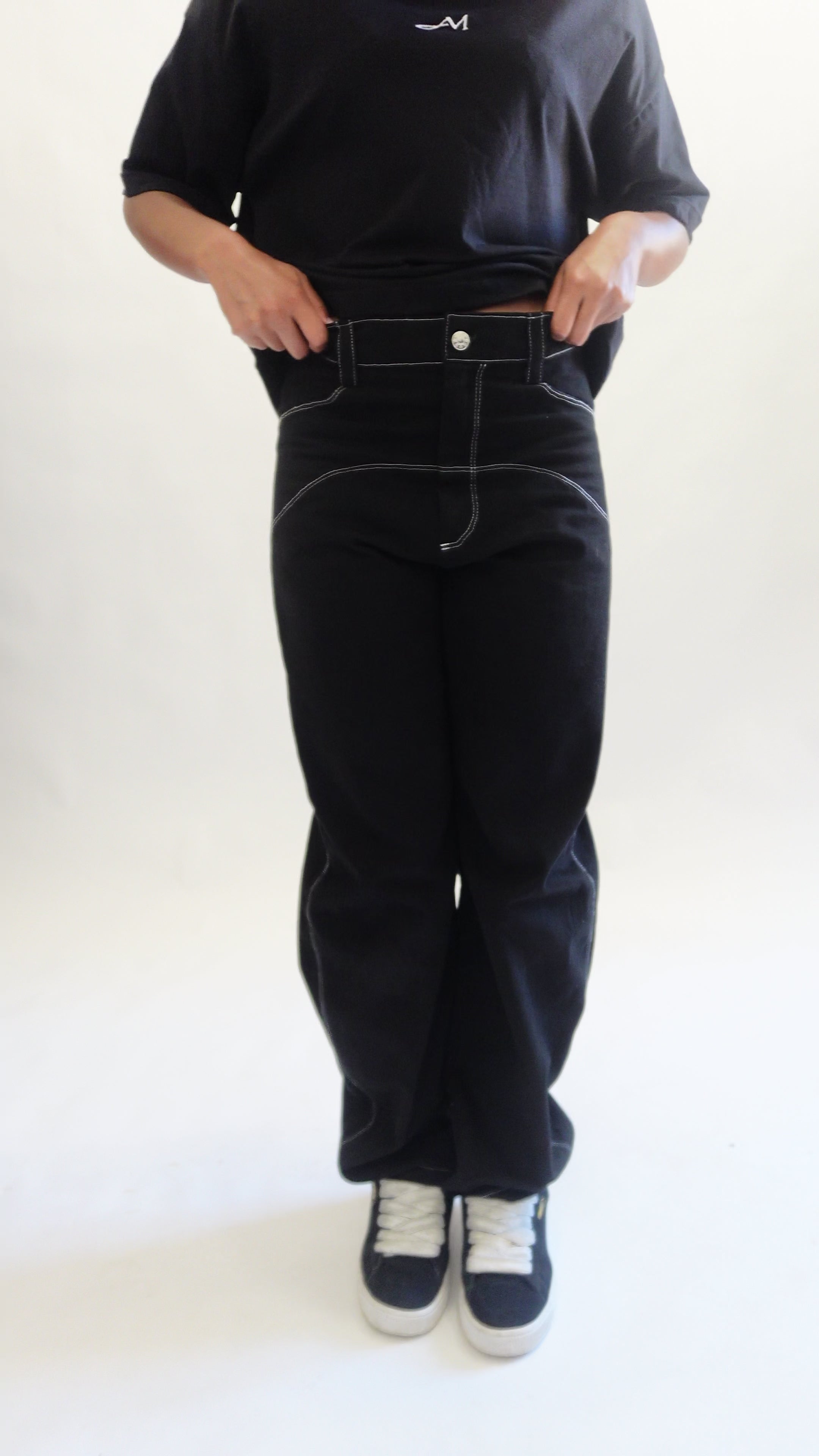 PANTALON NOIR SURPIQURES TAILLE HAUTE
